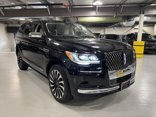 2022 Lincoln Navigator Black Label