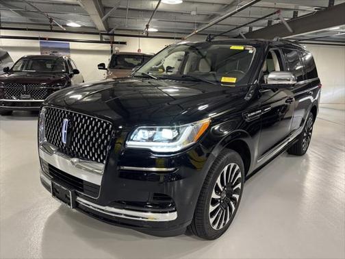 2022 Lincoln Navigator Black Label