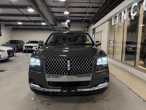 2022 Lincoln Navigator Black Label
