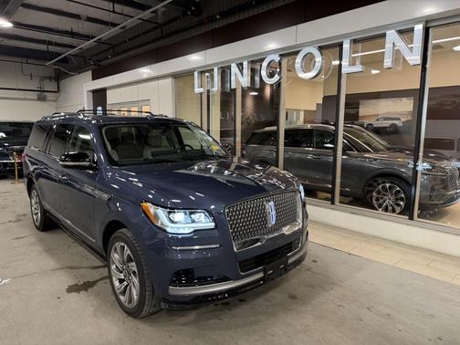 2023 Lincoln Navigator Reserve