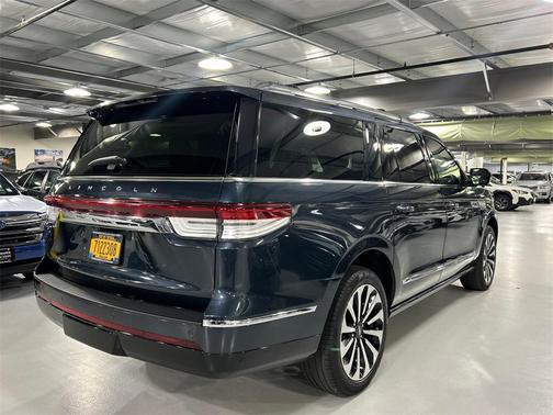 2024 Lincoln Navigator Reserve