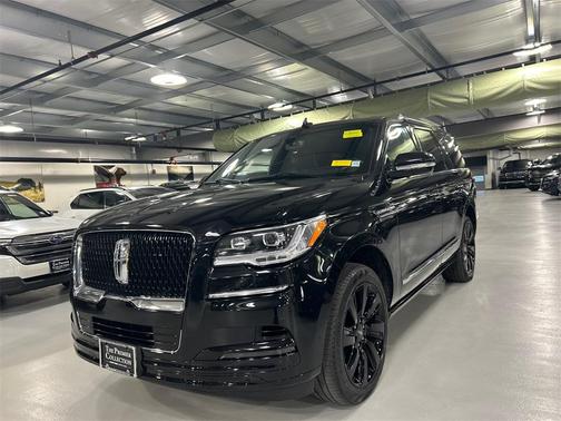 2022 Lincoln Navigator Reserve