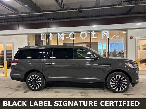2024 Lincoln Navigator Black Label