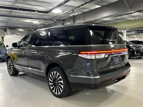 2024 Lincoln Navigator Black Label