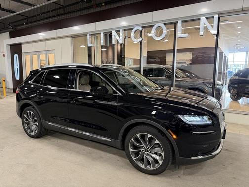 2022 Lincoln Nautilus Reserve