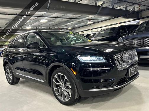 2022 Lincoln Nautilus Reserve