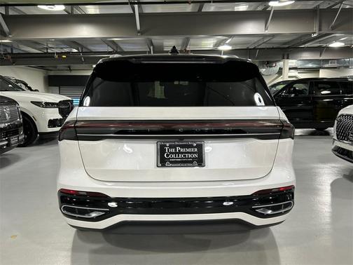 2024 Lincoln Nautilus Reserve