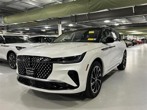 2024 Lincoln Nautilus Reserve