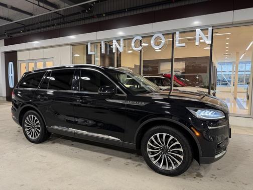 2022 Lincoln Aviator Standard AWD