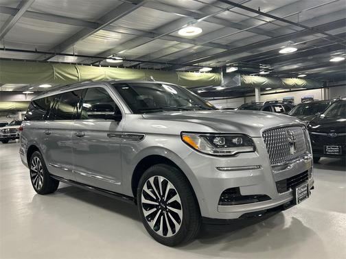 2023 Lincoln Navigator Reserve