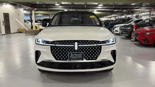 2025 Lincoln Nautilus Reserve