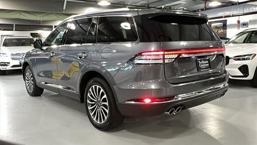 2022 Lincoln Aviator Standard AWD