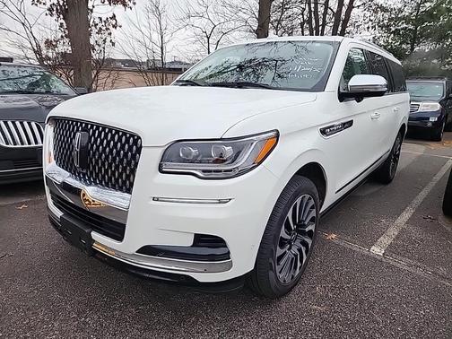 2022 Lincoln Navigator Black Label