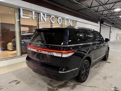 2023 Lincoln Navigator Reserve