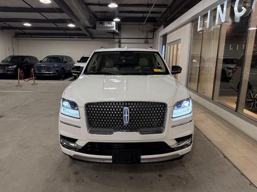 PRISTINE WHITE 2021 Lincoln Navigator Reserve