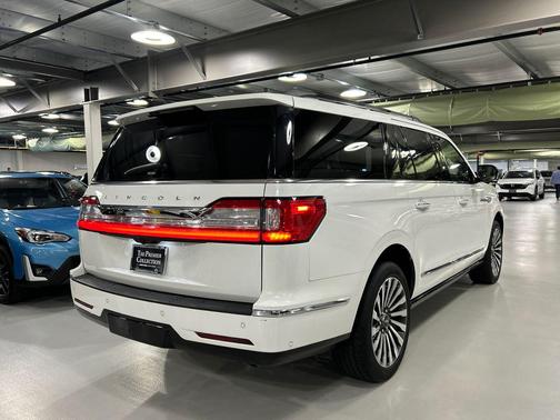 PRISTINE WHITE 2021 Lincoln Navigator Reserve