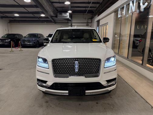PRISTINE WHITE 2021 Lincoln Navigator Reserve