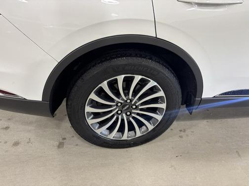 2022 Lincoln Aviator Standard AWD