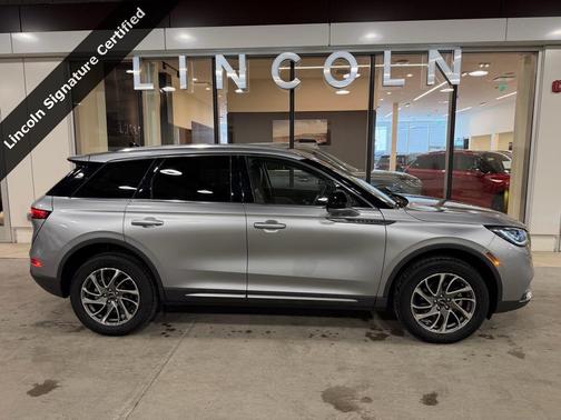 2022 Lincoln Corsair Standard