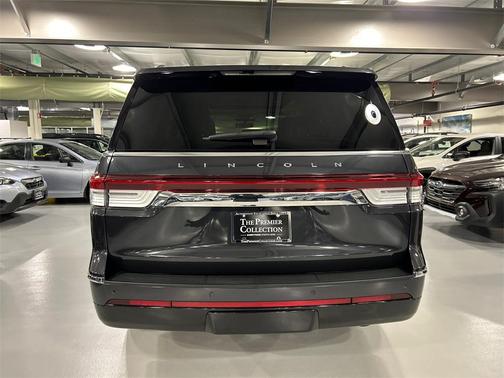 2022 Lincoln Navigator Reserve