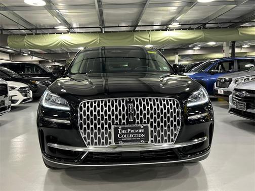 2025 Lincoln Corsair Premiere