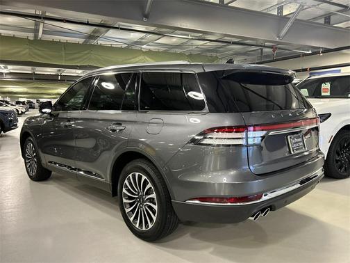 2023 Lincoln Aviator Standard AWD