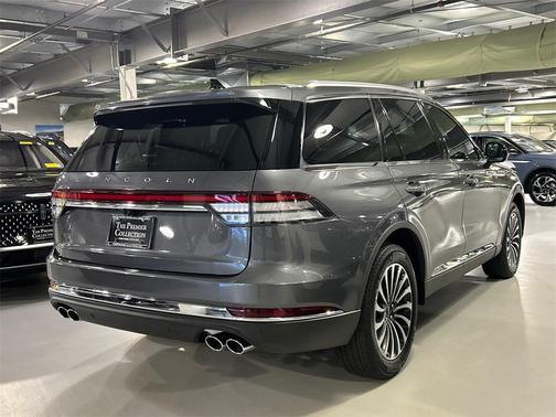 2023 Lincoln Aviator Standard AWD