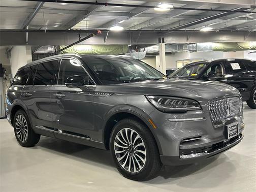 2023 Lincoln Aviator Standard AWD