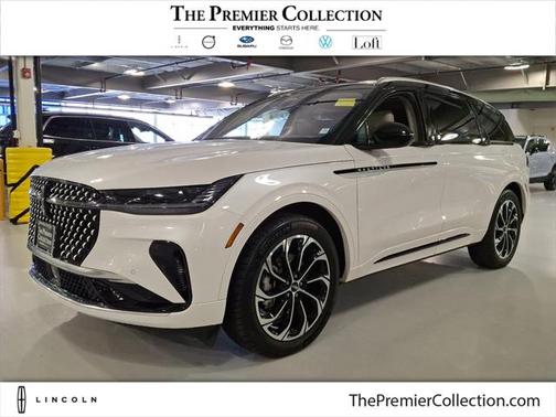 2025 Lincoln Nautilus Reserve