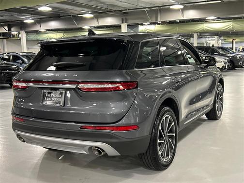 2023 Lincoln Corsair Standard