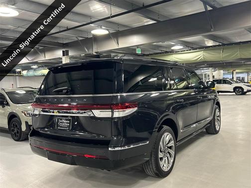 2023 Lincoln Navigator Reserve