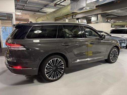 2024 Lincoln Aviator Black Label AWD