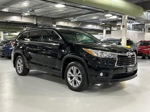 2015 Toyota Highlander LE