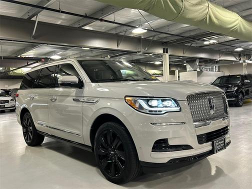 2023 Lincoln Navigator Reserve