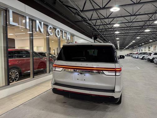 2023 Lincoln Navigator Reserve