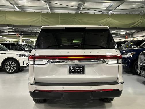 2023 Lincoln Navigator Reserve