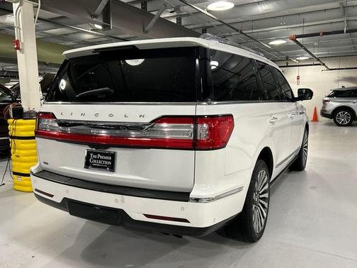 PRISTINE WHITE 2021 Lincoln Navigator Reserve