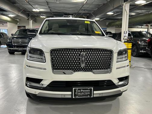 PRISTINE WHITE 2021 Lincoln Navigator Reserve