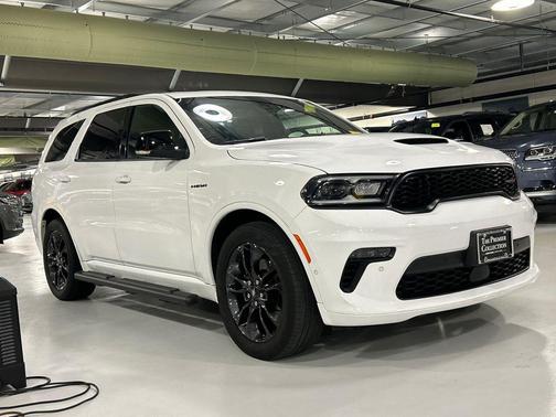 White Knuckle Clearcoat 2023 Dodge Durango R/T Plus AWD