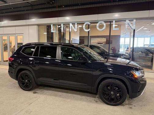 2022 Volkswagen Atlas 3.6L SE w/Technology