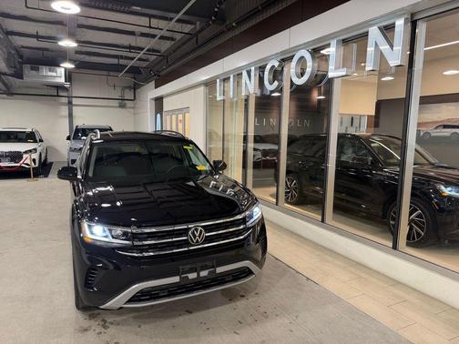 2022 Volkswagen Atlas 3.6L SE w/Technology