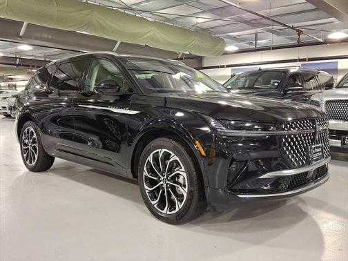 2025 Lincoln Nautilus Reserve