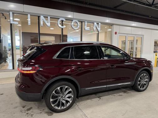 2023 Lincoln Nautilus Reserve