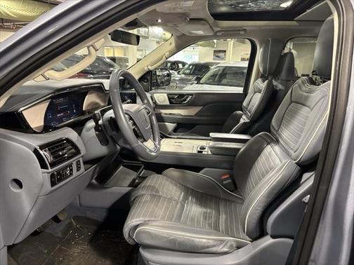 2023 Lincoln Navigator Black Label