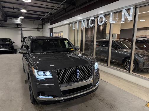 2023 Lincoln Navigator Black Label