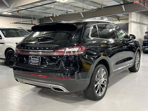 2022 Lincoln Nautilus Reserve