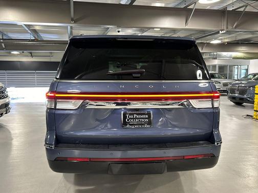 OCEAN DRIVE BLUE METALLIC 2023 Lincoln Navigator Reserve