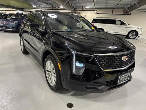 2024 Cadillac XT4 Luxury