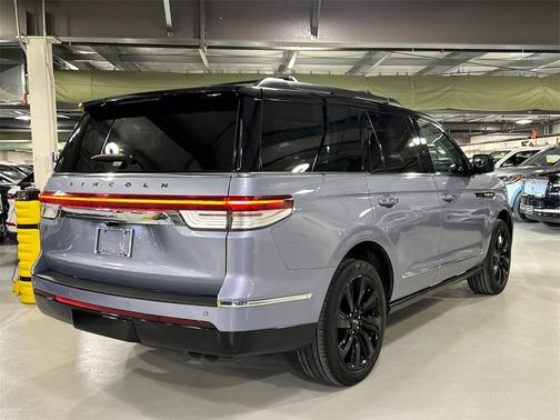 2023 Lincoln Navigator Black Label