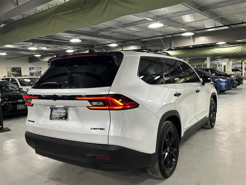 2025 Toyota Grand Highlander Hybrid Nightshade Edition